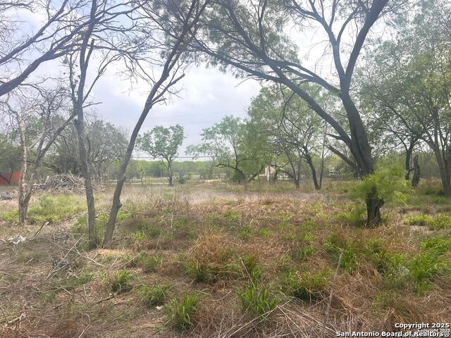 1700 E Chavaneaux Property Photo 3