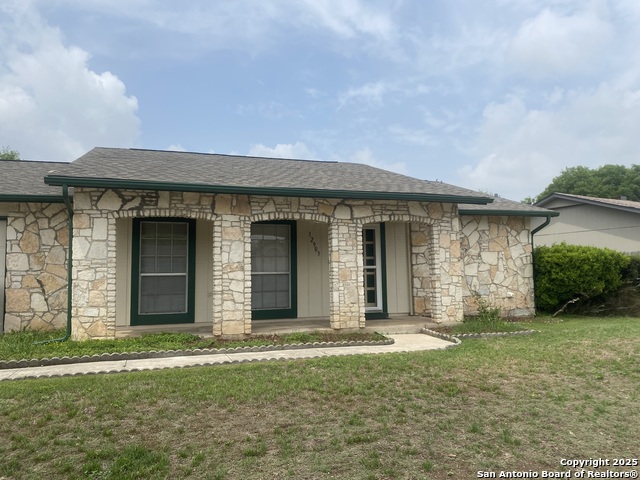 12903 La Quinta St Property Photo 1