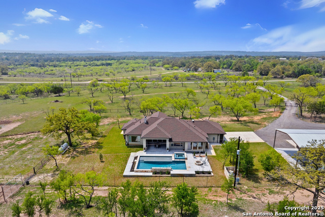 10900 Ranch Road 1323 Property Photo 4