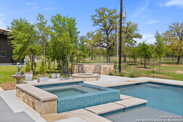 10900 Ranch Road 1323 Property Photo 45