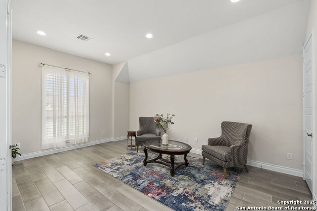 9024 Beacon Ridge Property Photo 5