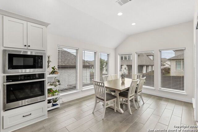 9024 Beacon Ridge Property Photo 16