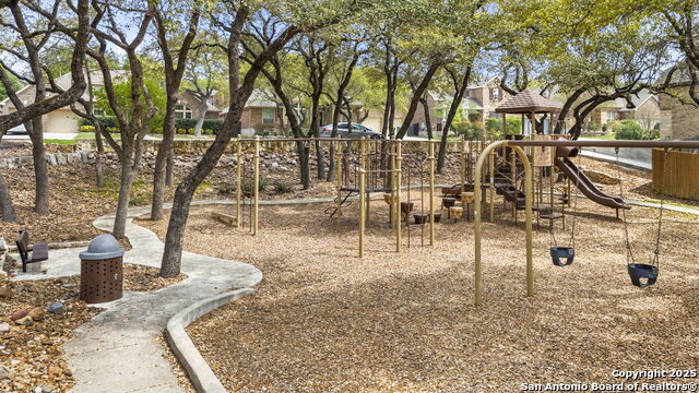 9024 Beacon Ridge Property Photo 39