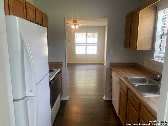 4545 Hoeneke St Property Photo