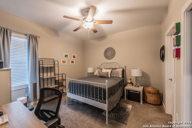 619 Burleson St Property Photo 12