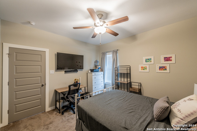 619 Burleson St Property Photo 13