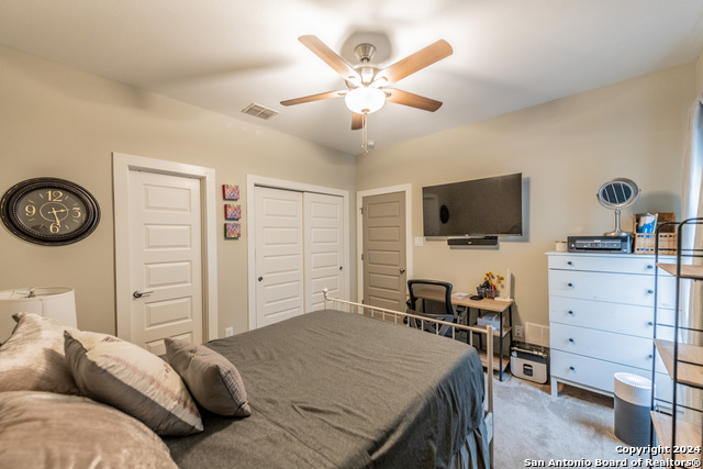 619 Burleson St Property Photo 14