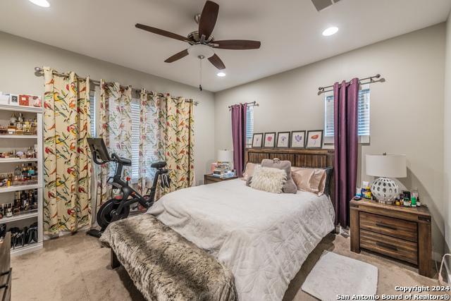 619 Burleson St Property Photo 15