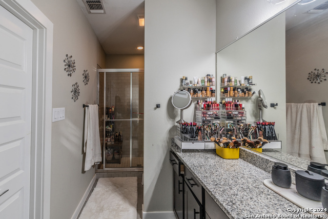 619 Burleson St Property Photo 17