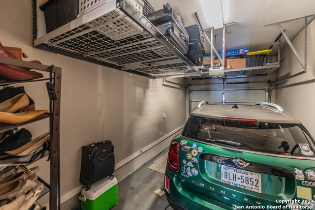 619 Burleson St Property Photo 19