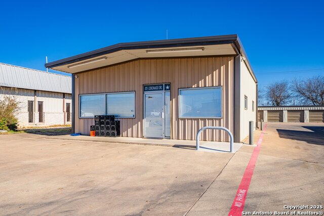 83 Coronado Property Photo 4