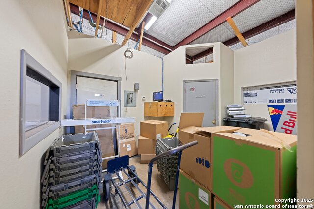 83 Coronado Property Photo 8