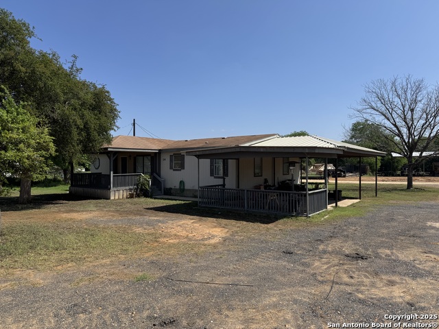 606 N Main St Property Photo 1