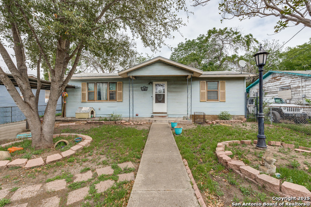 611 King Ave Property Photo 1