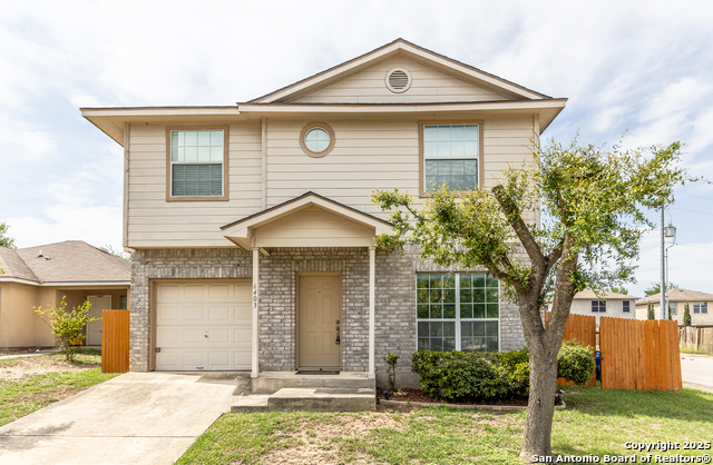 6403 Heathers Run Property Photo 1