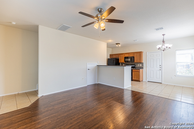 6403 Heathers Run Property Photo 7