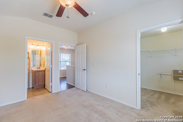 6403 Heathers Run Property Photo 20