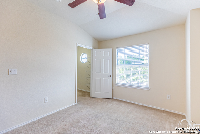 6403 Heathers Run Property Photo 21