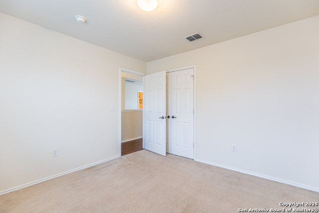 6403 Heathers Run Property Photo 28