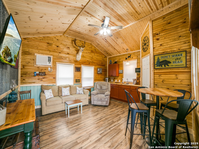 626 Pr 1512 Property Photo 1