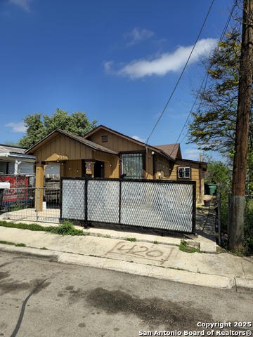 1503 Loma Vista Property Photo