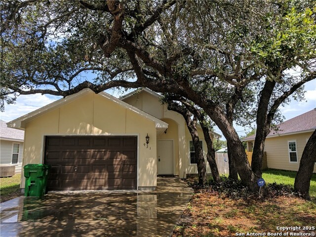 921 S Mccampbell Property Photo 1