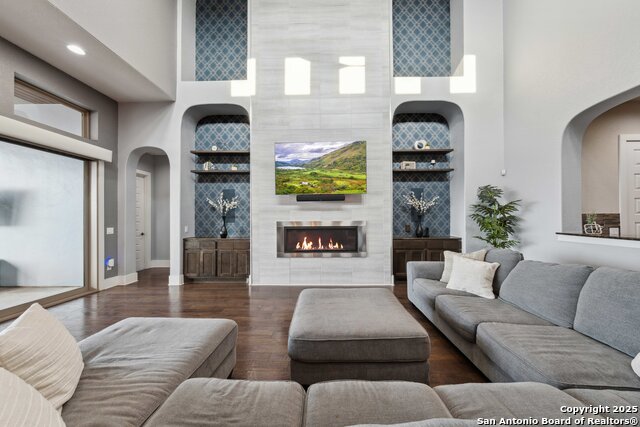 6743 Bella Colina Property Photo 8