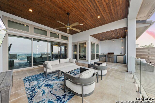 6743 Bella Colina Property Photo 17