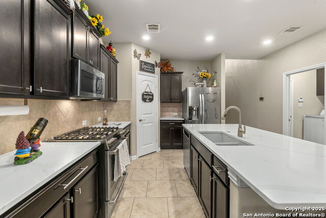 10269 Shadowy Dusk Property Photo 8