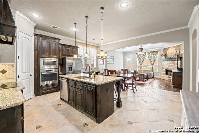 2714 Cedar Ridge Dr. Property Photo 9