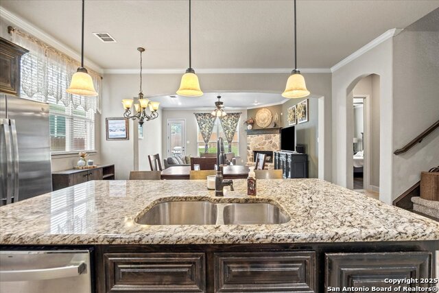 2714 Cedar Ridge Dr. Property Photo 16