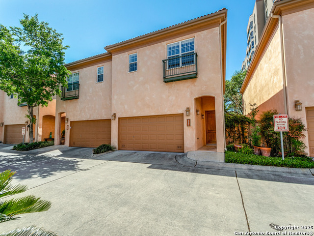 7897 Broadway Property Photo 1