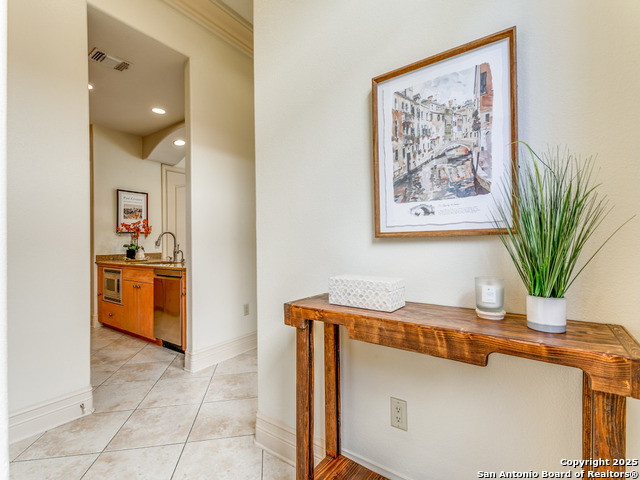 7897 Broadway Property Photo 2