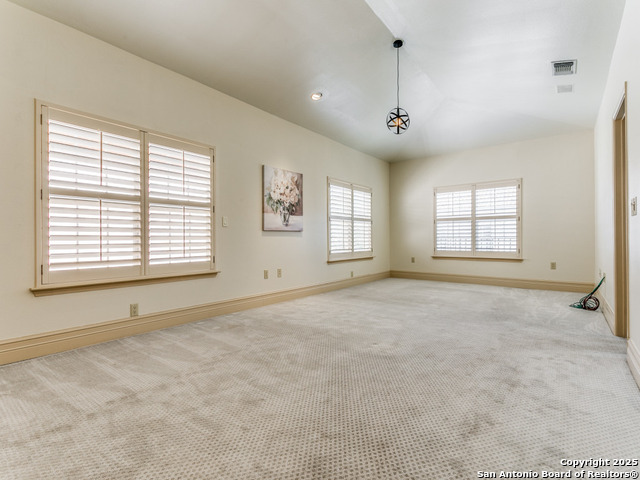 7897 Broadway Property Photo 12