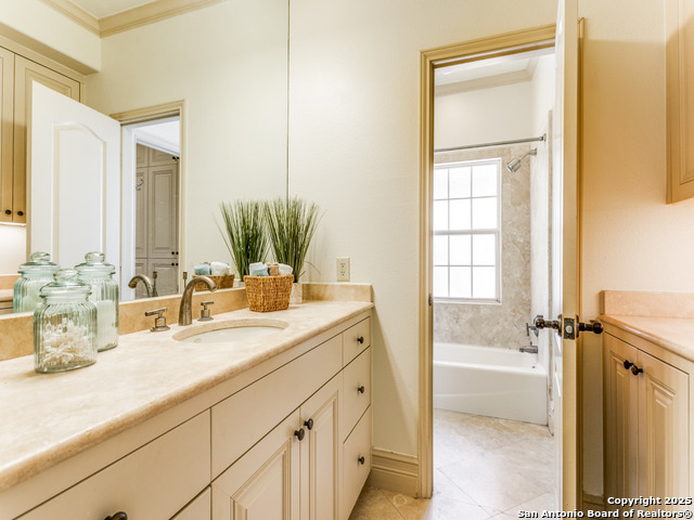 7897 Broadway Property Photo 21