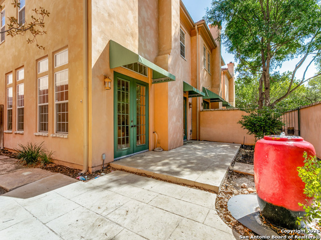 7897 Broadway Property Photo 24