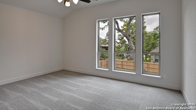 211 Boulder Creek Property Photo 4