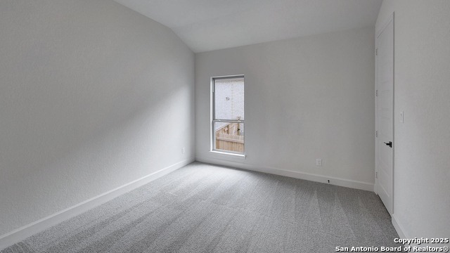 211 Boulder Creek Property Photo 11