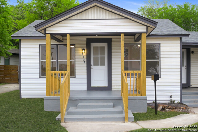 3927 W Houston Property Photo 3