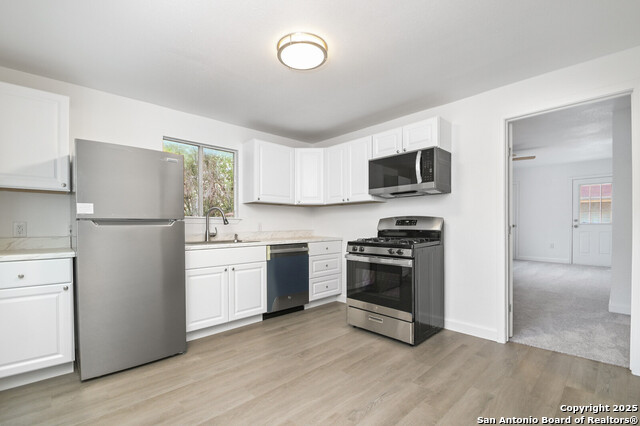 3927 W Houston Property Photo 11