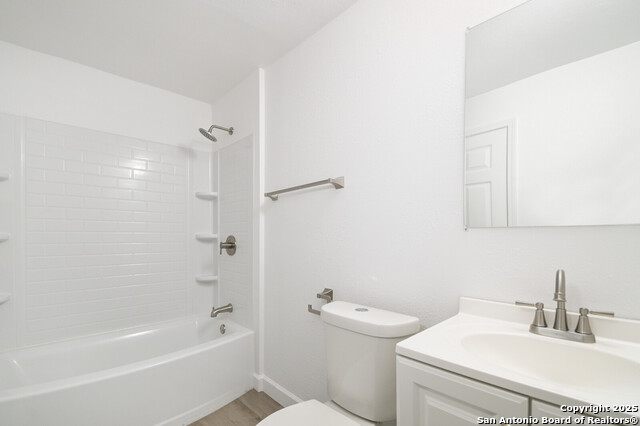 3927 W Houston Property Photo 14