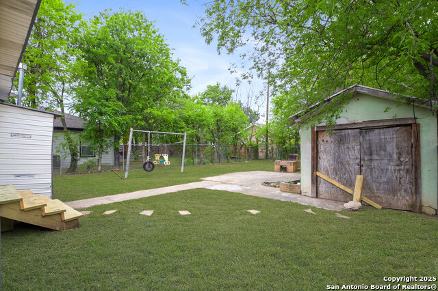 3927 W Houston Property Photo 19