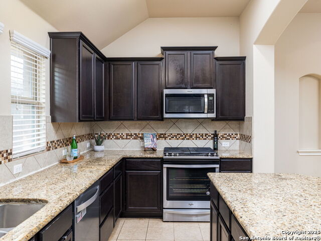 3620 Tor Lane Property Photo 8