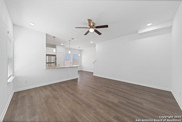 6010 Shashi Pl Property Photo 11