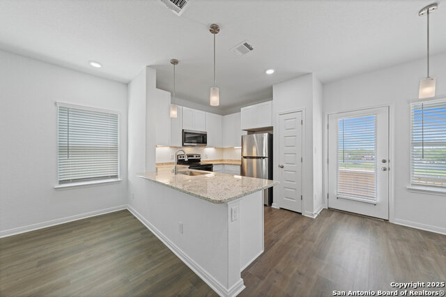 6010 Shashi Pl Property Photo 12