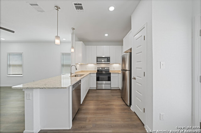 6010 Shashi Pl Property Photo 13