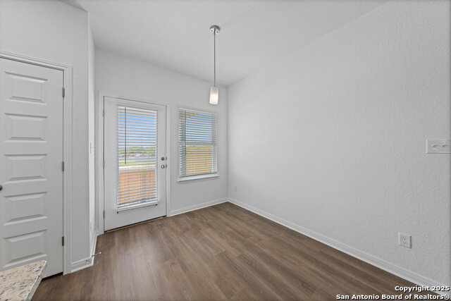 6010 Shashi Pl Property Photo 16