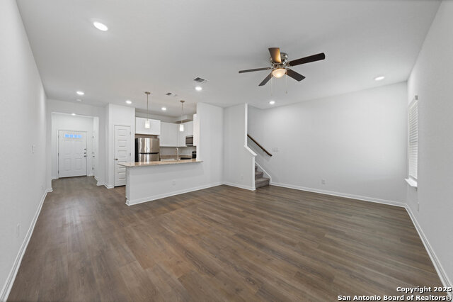6010 Shashi Pl Property Photo 26