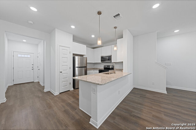 6010 Shashi Pl Property Photo 27