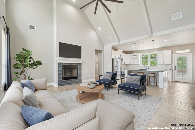 205 Patchwork Corners Property Photo 7